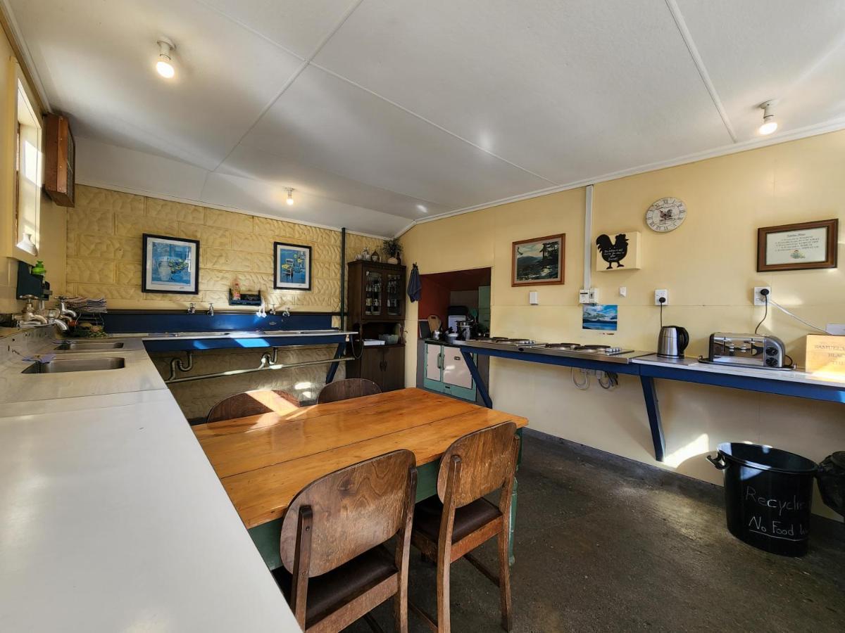 Possum Lodge Manapouri Exterior photo