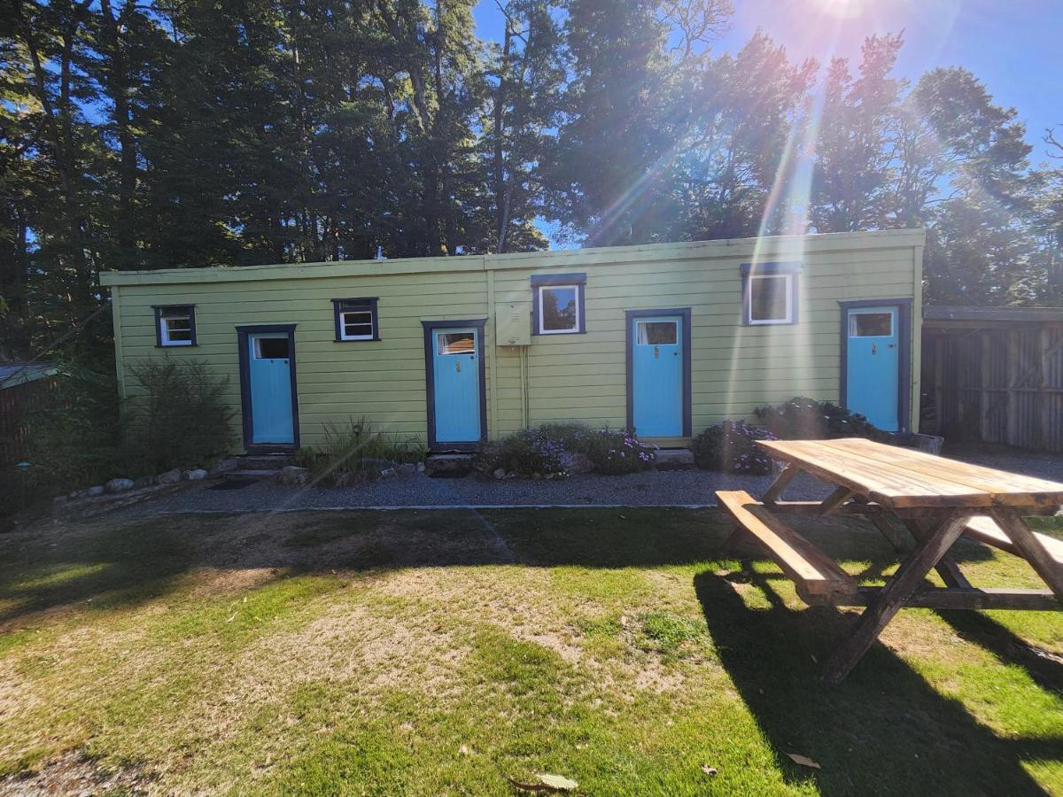 Possum Lodge Manapouri Exterior photo